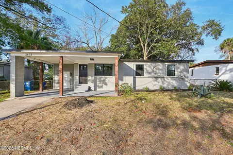 2432 Cotillion Rd, Jacksonville, FL 32211