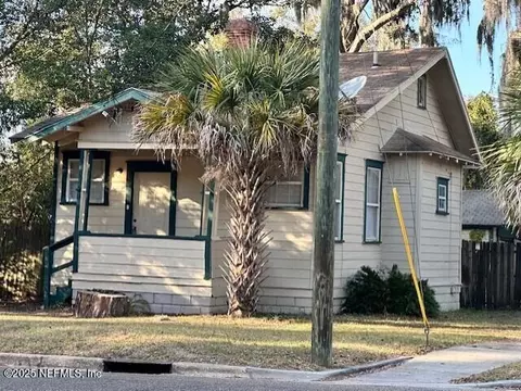 325 63rd St E, Jacksonville, FL 32208
