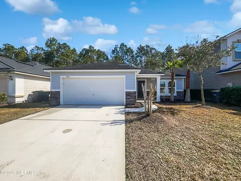 2049 Patriot Ridge Dr, Jacksonville, FL 32221