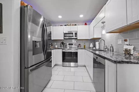 10150 Belle Rive Blvd #601, Jacksonville, FL 32256