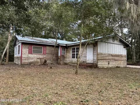 112 S Maryland Ave, East Palatka, FL 32131