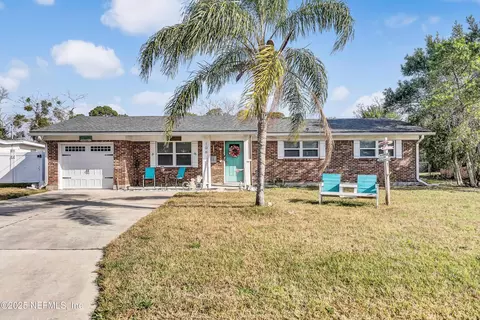 106 Saratoga Cir S, Atlantic Beach, FL 32233