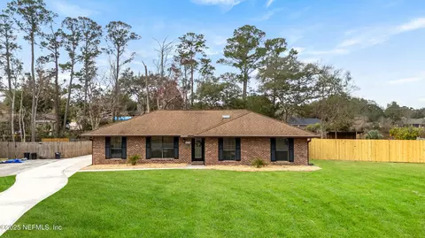 2575 Sandlewood Cir, Orange Park, FL 32065
