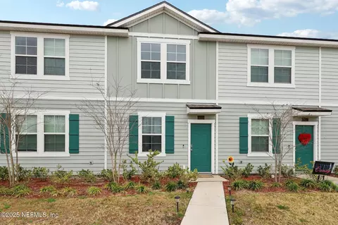 8205 Larose Rd, Jacksonville, FL 32211