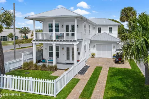 312 Cedar St, Neptune Beach, FL 32266