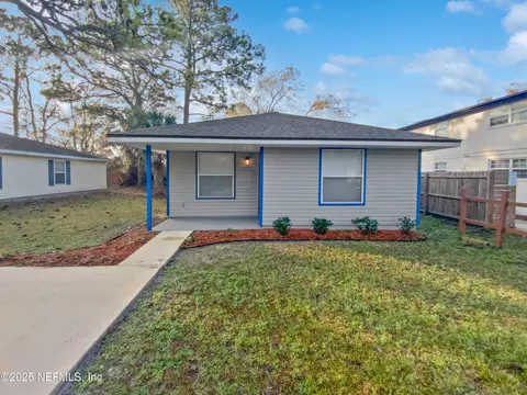 330 Dudley St, Atlantic Beach, FL 32233