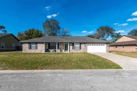 5165 Breezeway Ct, Jacksonville, FL 32258