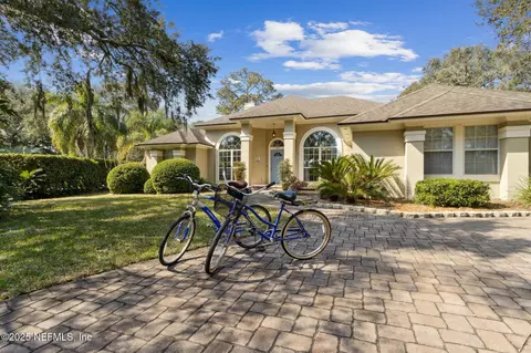 999 Ocean Bluff Dr, Fernandina Beach, FL 32034