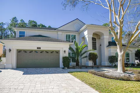 8788 Hampton Landing Dr E, Jacksonville, FL 32256