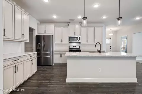 314 Chandler Dr, Saint Johns, FL 32259