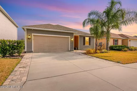 7464 Sunnydale Ln, Jacksonville, FL 32256