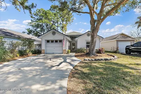 1815 Wildwood Creek Ln, Jacksonville, FL 32246