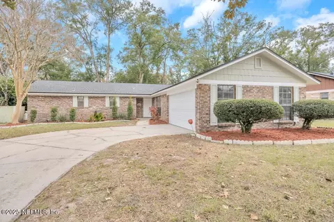 2641 Shannon St, Orange Park, FL 32065
