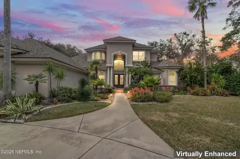 654 Queens Harbor Blvd, Jacksonville, FL 32225