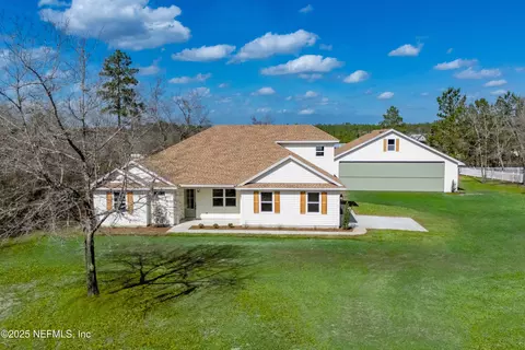 11089 Apache Ln, Glen Saint Mary, FL 32040