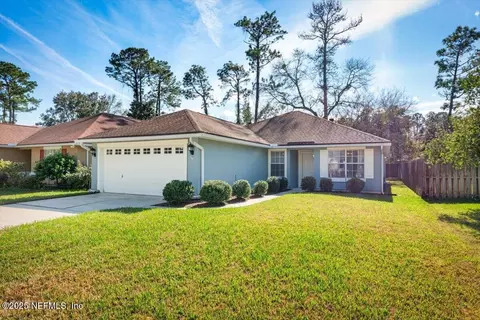 517 Redberry Ln, Saint Johns, FL 32259