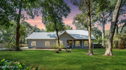 2504 Lundy Rd, Palatka, FL 32177