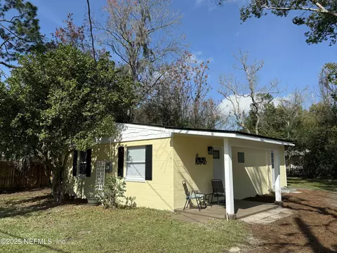 8219 Dickie Dr, Jacksonville, FL 32216