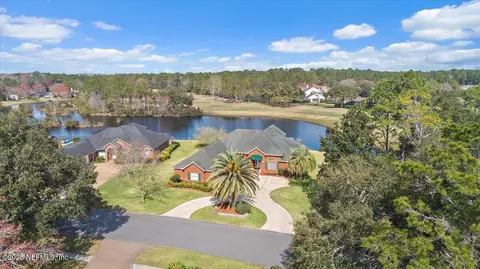 8227 Chester Lake Rd N, Jacksonville, FL 32256