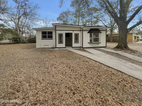 6443 Lockhart Dr E, Jacksonville, FL 32209