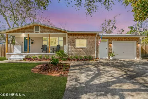 452 Sargo Rd, Atlantic Beach, FL 32233