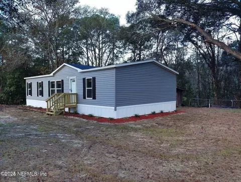 203 Peppermint Ave, Middleburg, FL 32068