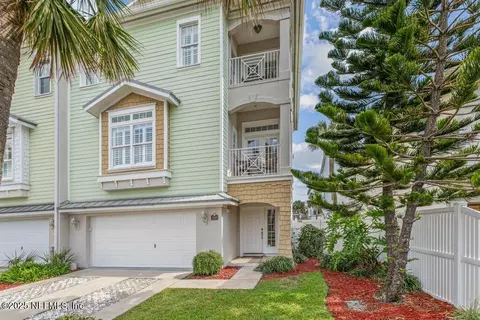 2043 2nd St S #B, Jacksonville Beach, FL 32250