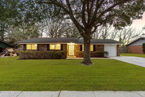 979 Dostie Cir, Orange Park, FL 32065