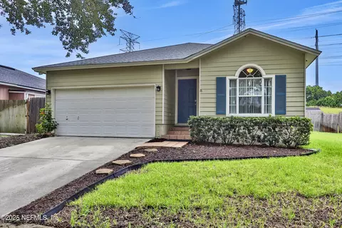 12035 Cancun Dr, Jacksonville, FL 32225