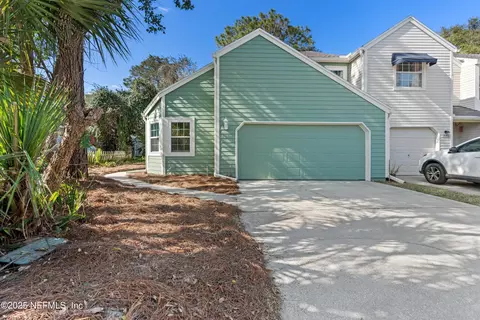 1538 Sand Dollar Cir, Neptune Beach, FL 32266