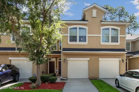 12347 Sand Pine Ct, Jacksonville, FL 32226