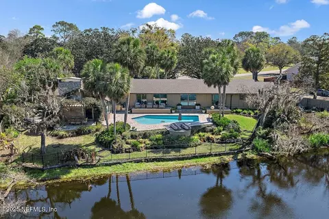 7990 Hunters Grove Rd, Jacksonville, FL 32256