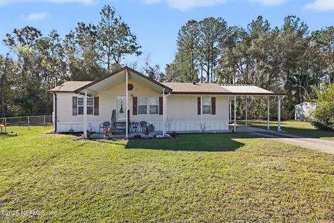 105 Putter Ln, Crescent City, FL 32112