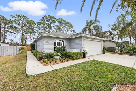 3863 Tropical Ter, Jacksonville Beach, FL 32250
