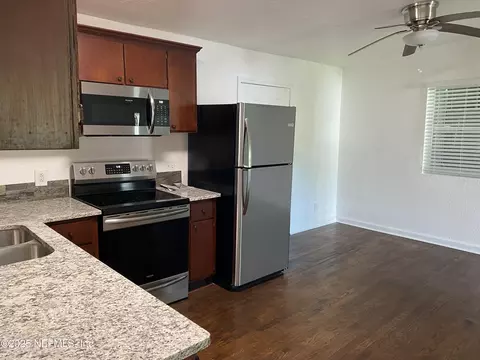 5936 Jammes Rd, Jacksonville, FL 32244