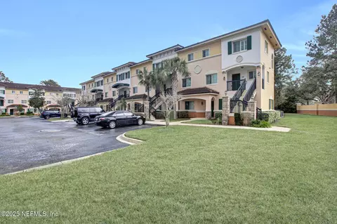 9745 Touchton Rd #127, Jacksonville, FL 32246