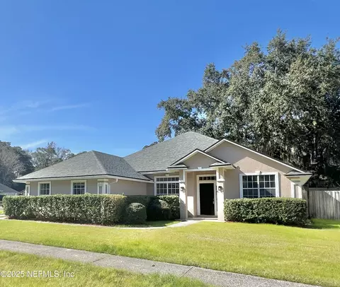 4536 Cape Elizabeth Ct E, Jacksonville, FL 32277