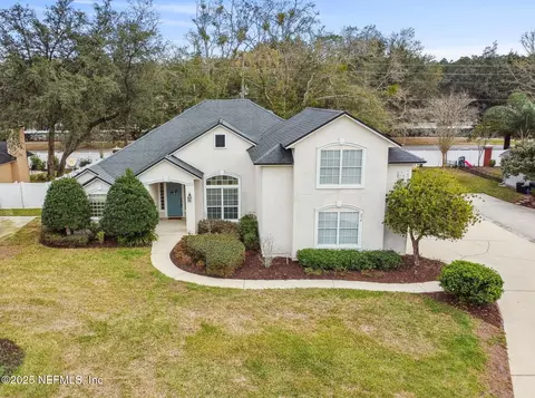 270 Edgewater Branch Dr, Saint Johns, FL 32259