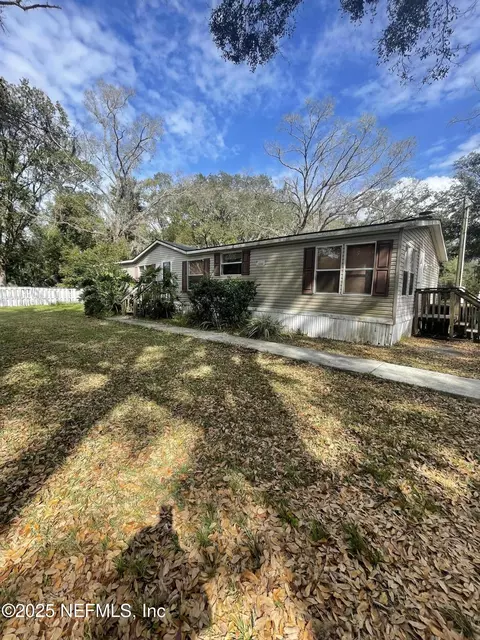 9557 Shellie Rd, Jacksonville, FL 32257