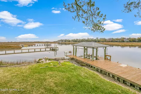 1853 Buccaneer Cir E, Jacksonville, FL 32225