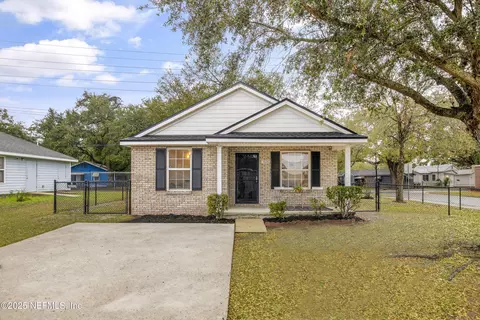 3686 Wood Creek Ln, Jacksonville, FL 32206