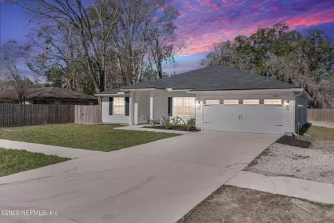 5925 111th St, Jacksonville, FL 32244