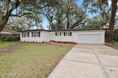 345 Tidewater Cir W, Jacksonville, FL 32211