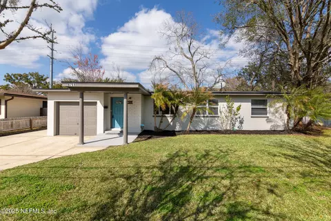 6751 Sans Souci Rd, Jacksonville, FL 32216