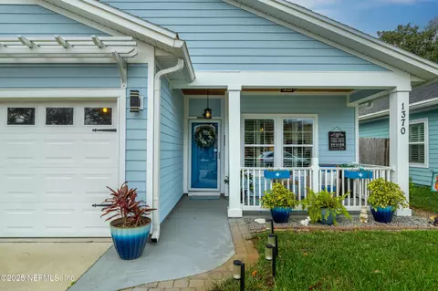 1370 Camelia St, Atlantic Beach, FL 32233