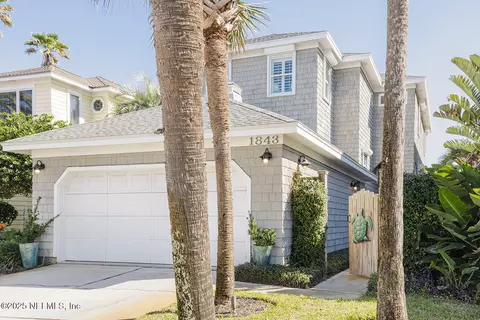 1843 Ocean Dr S, Jacksonville Beach, FL 32250