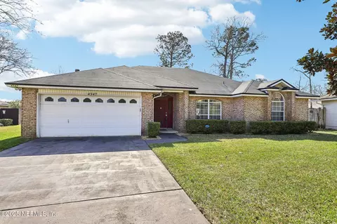 4347 Crooked Creek Dr, Jacksonville, FL 32224