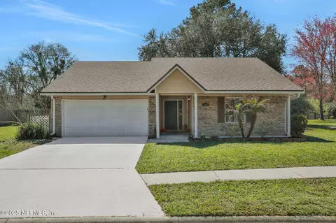 4828 N Goshawk Dr, Jacksonville, FL 32257