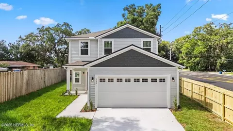 286 Wateredge Dr N, Jacksonville, FL 32211