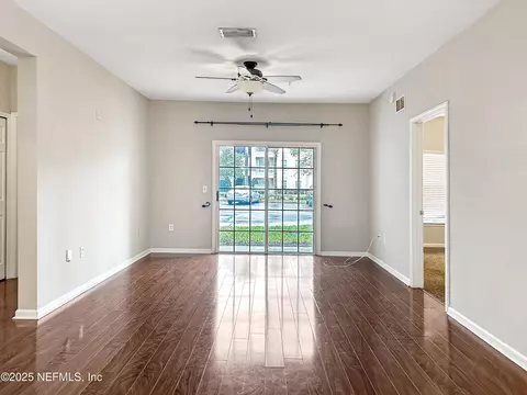 8218 Green Parrot Rd #101, Jacksonville, FL 32256